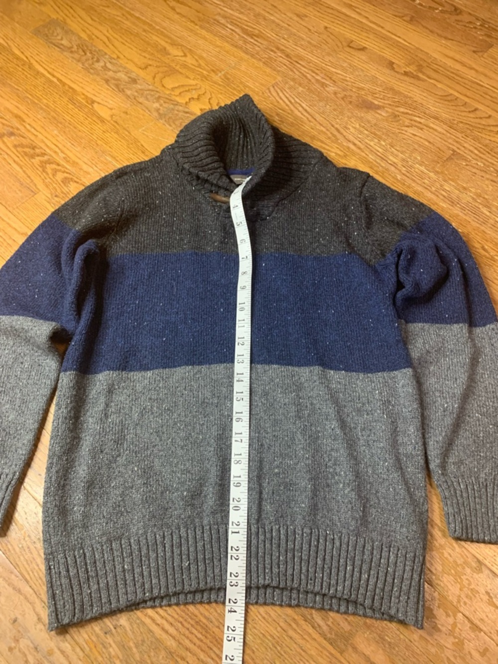 Denver Hayes Men’s Colorblock Shawl Collar Sweater - Size Medium - Picture 5 of 7